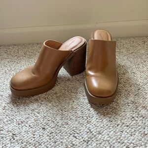 Universal Thread Brown Block Heel Mules